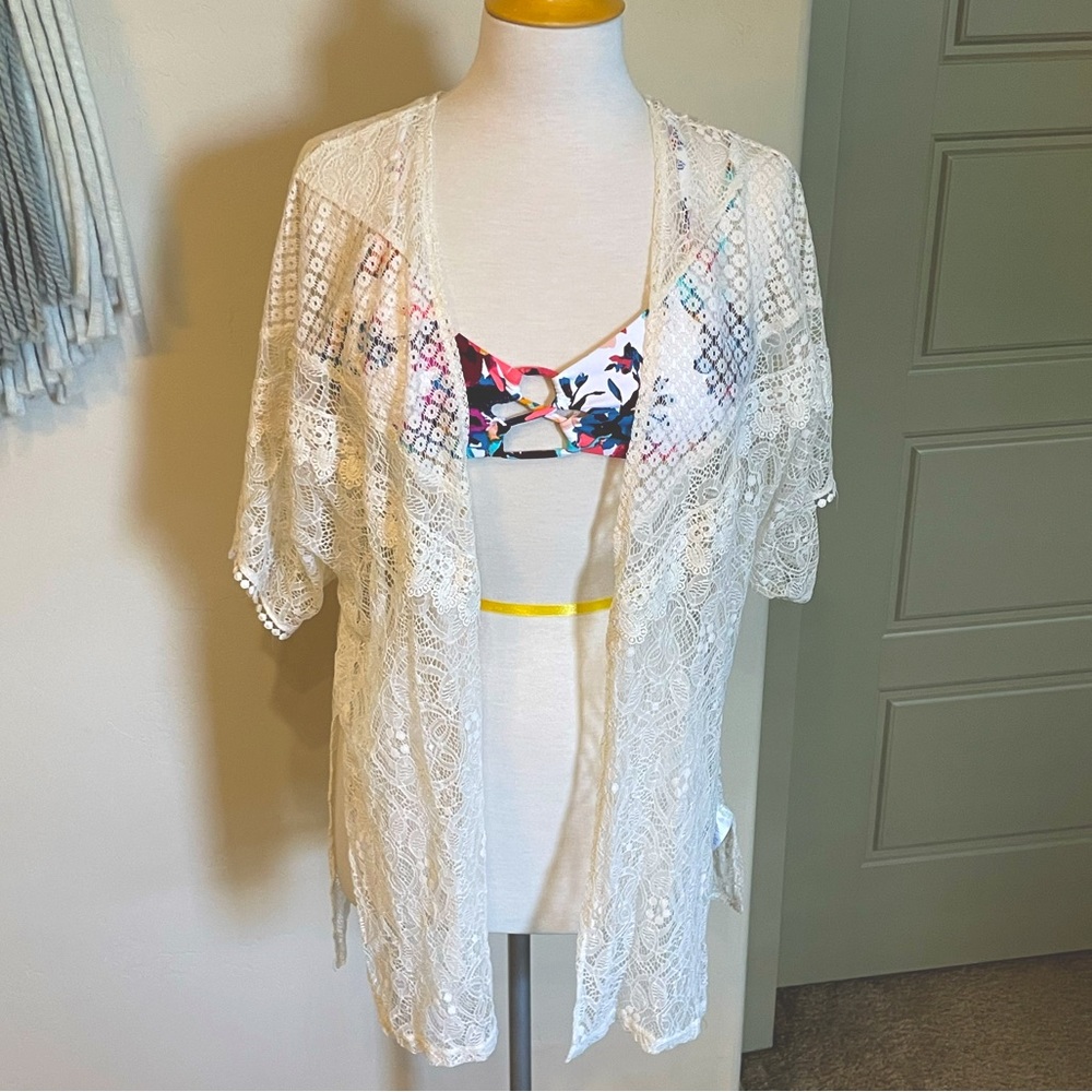Absolutely Famous Lacy Knit Crochet White Sheer Kimono